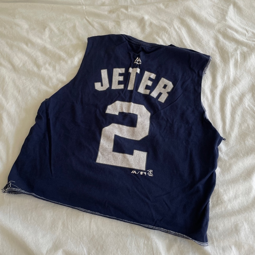 Size S/M YANKEES DIY MUSCLE TEE CROPPED!! *jeter 💕💕💕
